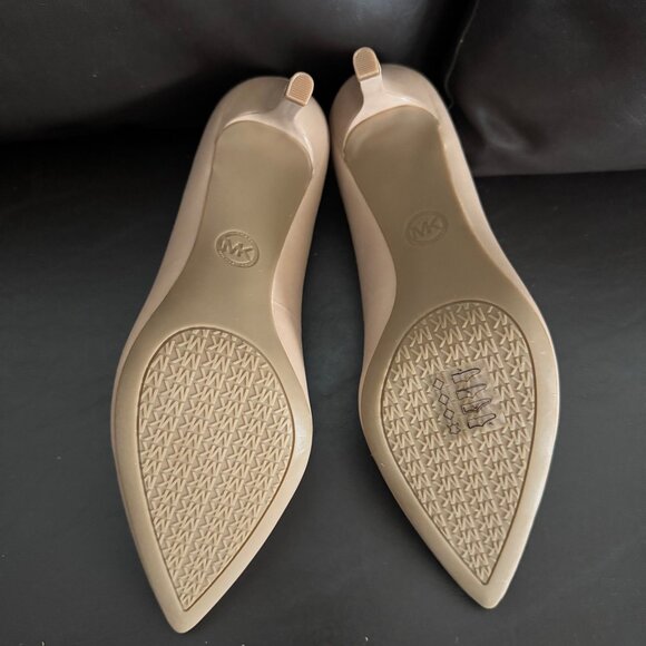 Michael Kors Dorothy flex pump Womens khaki Pointed Toe Leather Heels Size 9M - Picture 6 of 11